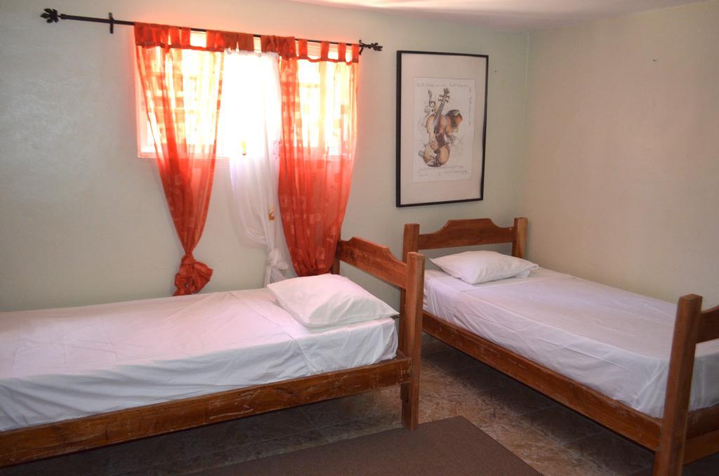 Hotel La Saladilla Bleach Club Barahona Екстер'єр фото